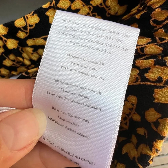 GANNI Goldstone Floral Crepe Shorts Size 40 - Picture 6 of 6